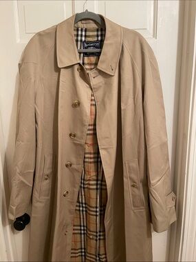 Burberry Beige Men’s Trench Coat with Classic Check Lining 44 Long